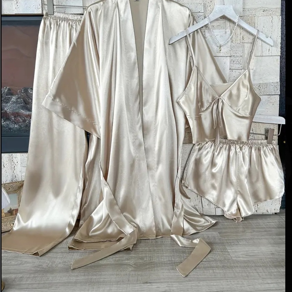 4pcs Elegant Satin Sleepwear Set in Champagne